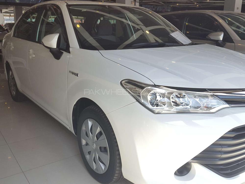 Toyota Corolla Axio 2015 for Sale in Islamabad Toyota Corolla Axio 2015 for Sale in Islamabad Image-2