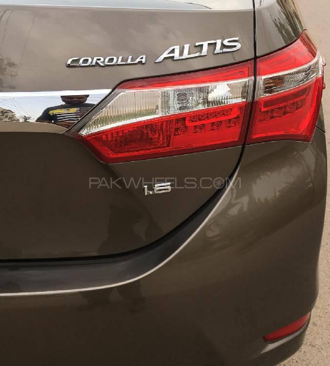 Toyota Corolla 2017 for Sale in Karachi Toyota Corolla 2017 for Sale in Karachi Image-9