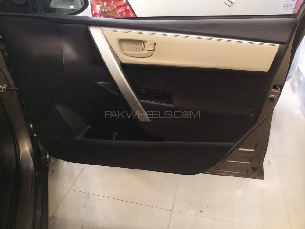 Toyota Corolla 2017 for Sale in Karachi Toyota Corolla 2017 for Sale in Karachi Image-13