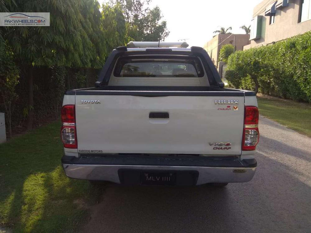 Toyota Hilux 2014 for Sale in Lahore Toyota Hilux 2014 for Sale in Lahore Image-6