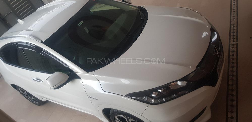 Honda Vezel 2015 for Sale in Peshawar Honda Vezel 2015 for Sale in Peshawar Image-4