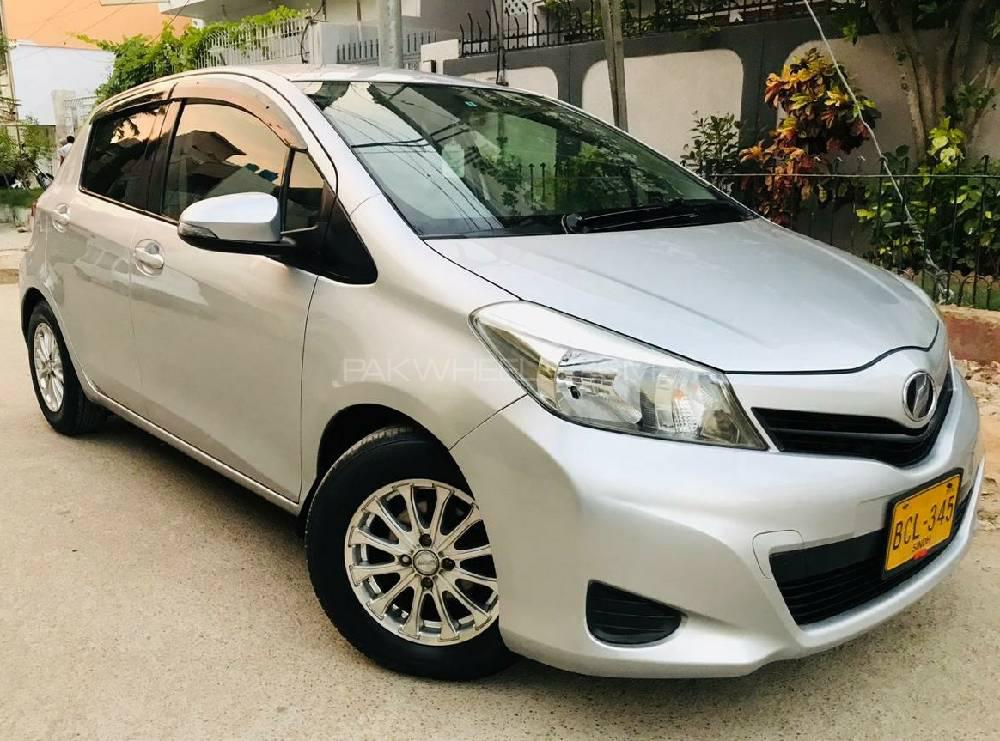 Toyota Vitz 2011 for Sale in Karachi Toyota Vitz 2011 for Sale in Karachi Image-2
