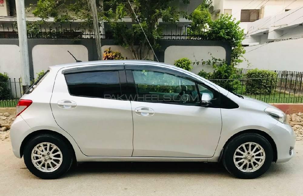 Toyota Vitz 2011 for Sale in Karachi Toyota Vitz 2011 for Sale in Karachi Image-11