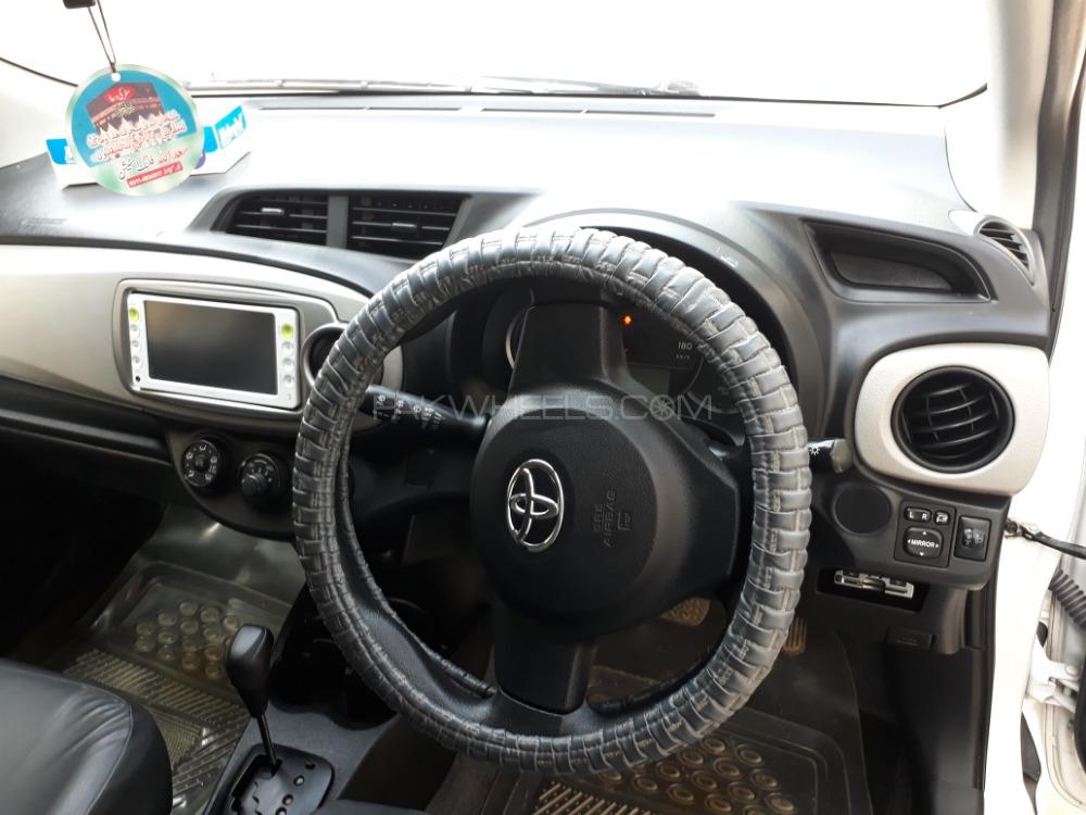 Toyota Vitz 2013 for Sale in Charsadda Image-1