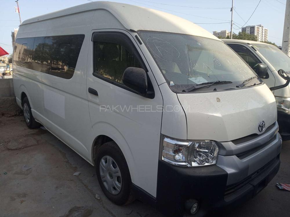 Toyota Hiace 2015 for Sale in Karachi Image-1