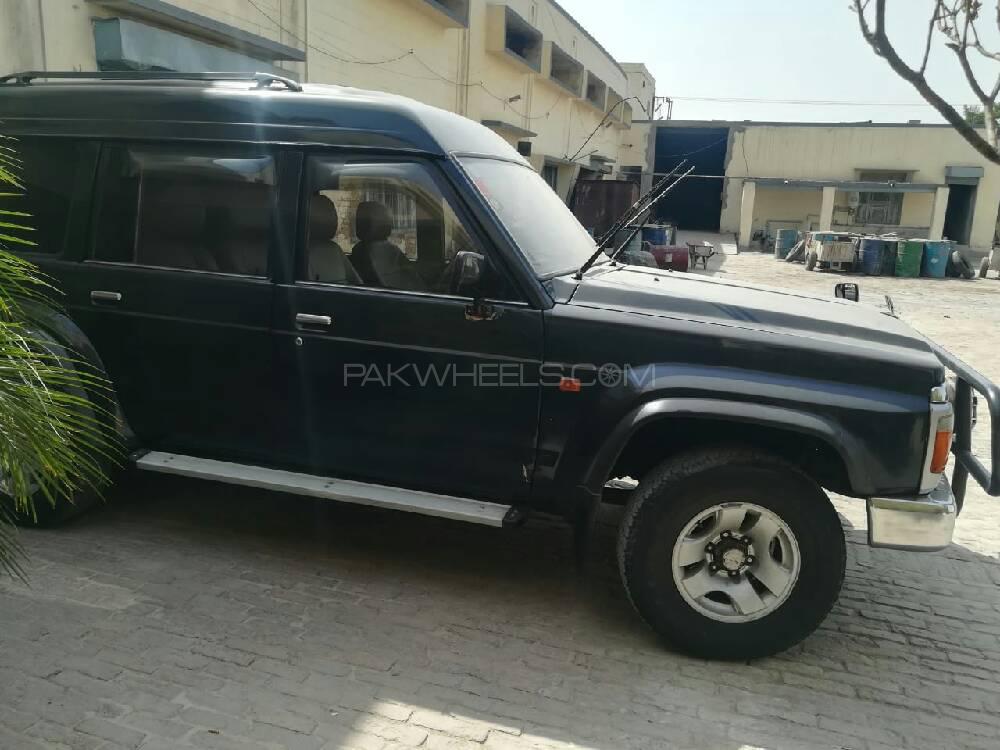 نسان پیٹرول 1991 for Sale in فیصل آباد نسان پیٹرول 1991 for Sale in فیصل آباد Image-3