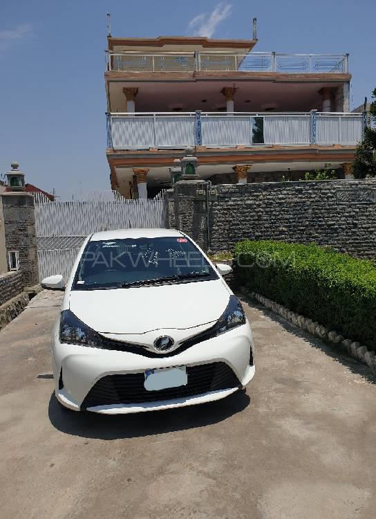 Toyota Vitz 2015 for Sale in Taxila Image-1