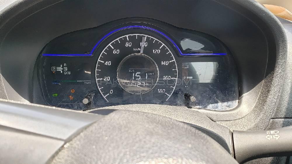 Nissan Note 2016 for Sale in Gujranwala Nissan Note 2016 for Sale in Gujranwala Image-4
