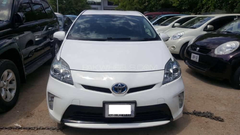 Toyota Prius 2012 for Sale in Islamabad Image-1