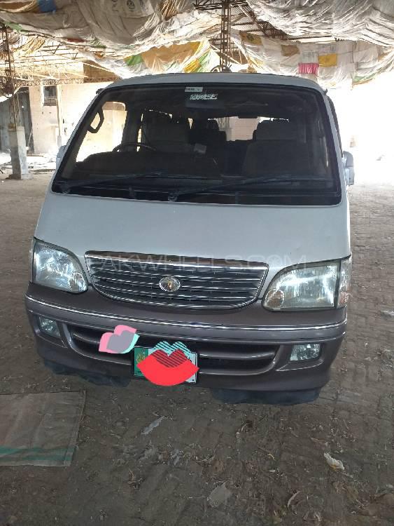 Toyota Hiace 2001 for Sale in Lahore Image-1