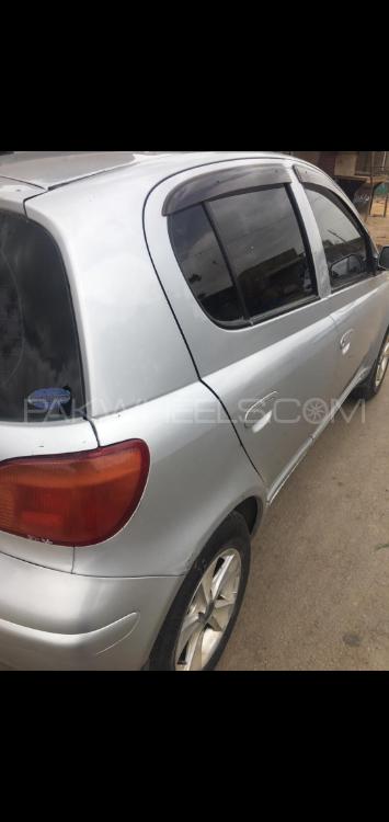 Toyota Vitz 2004 for Sale in Hyderabad Image-1