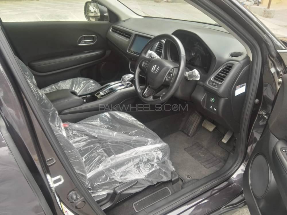 Honda Vezel 2013 for Sale in Lahore Honda Vezel 2013 for Sale in Lahore Image-9