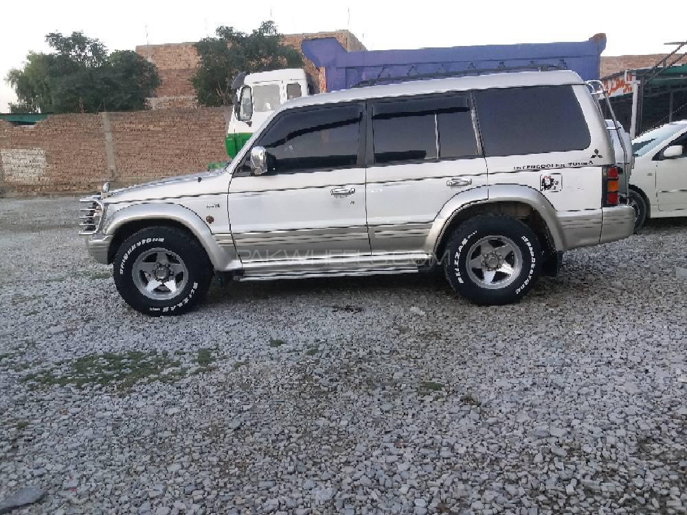 Mitsubishi Pajero 1993 for Sale in Nowshera cantt Image-1