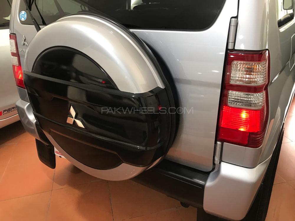 Mitsubishi Pajero Mini 2013 for Sale in Multan Mitsubishi Pajero Mini 2013 for Sale in Multan Image-8