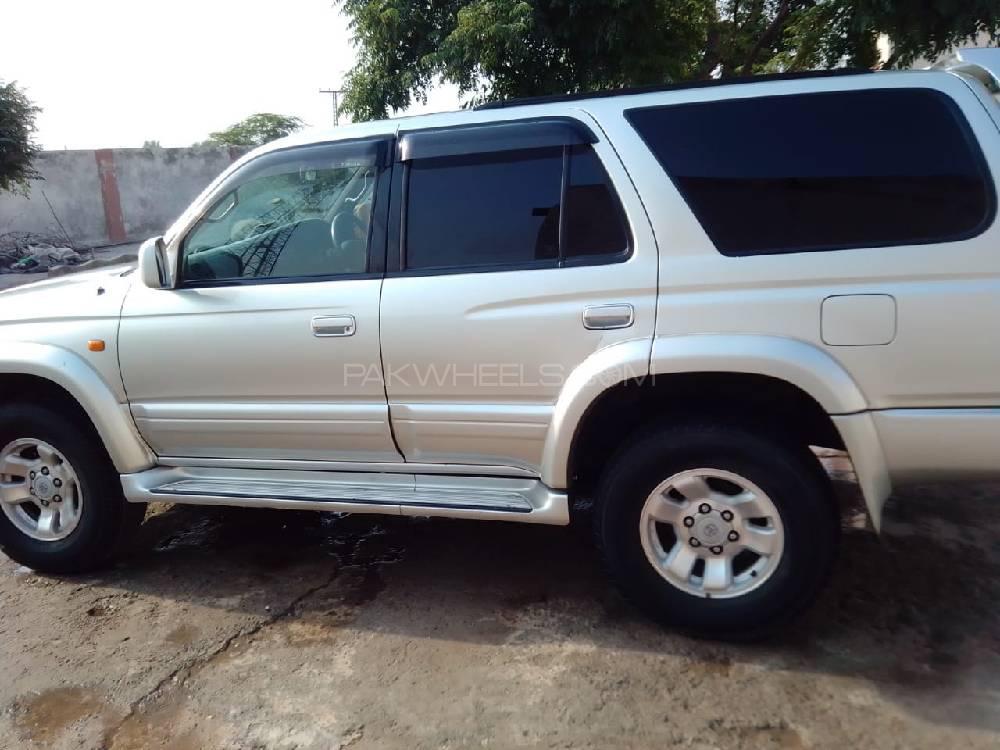 Toyota Surf 1999 for Sale in Chiniot Image-1