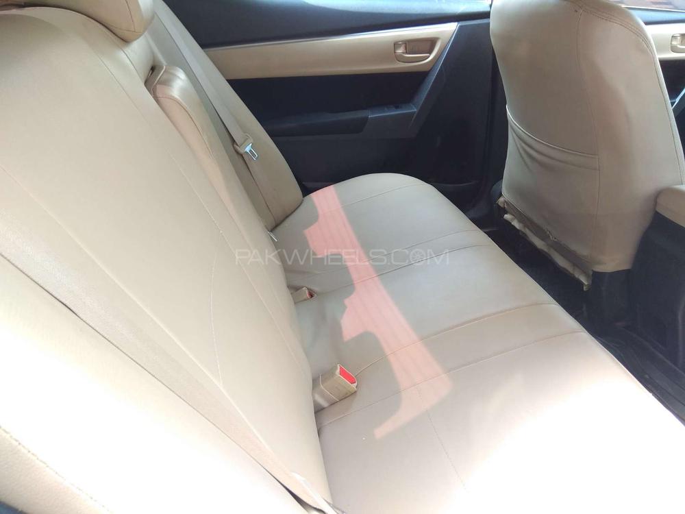Toyota Corolla 2015 for Sale in Karachi Toyota Corolla 2015 for Sale in Karachi Image-6