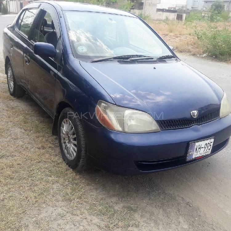 Toyota Platz 2000 for Sale in Nowshera cantt Image-1