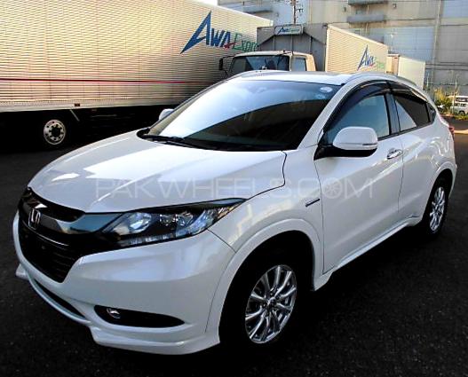 Honda Vezel 2014 for Sale in Karachi Honda Vezel 2014 for Sale in Karachi Image-2
