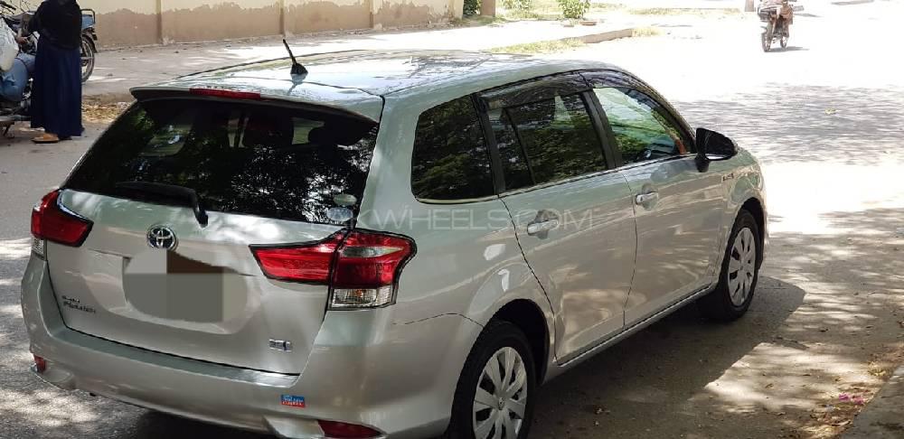 Toyota Corolla Fielder 2015 for Sale in Karachi Image-1