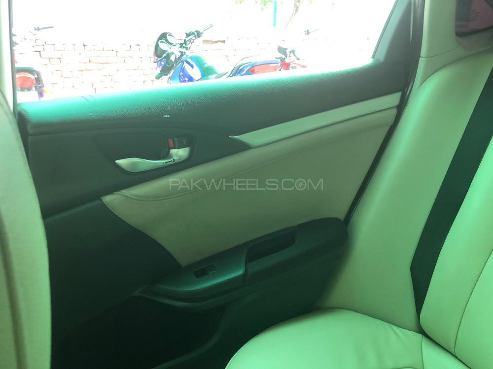 Honda Civic 2017 for Sale in Gojra Image-1