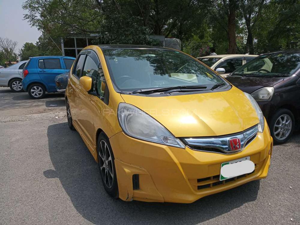 Honda Fit 2010 for Sale in Islamabad Image-1