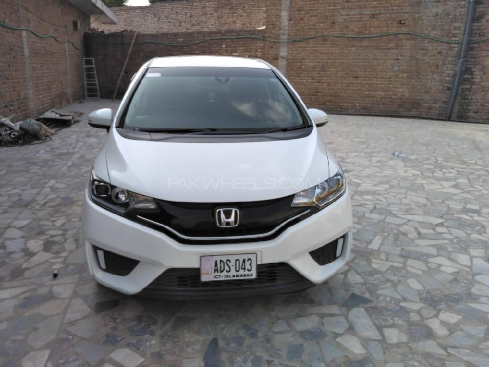 Honda Fit 2015 for Sale in Peshawar Image-1
