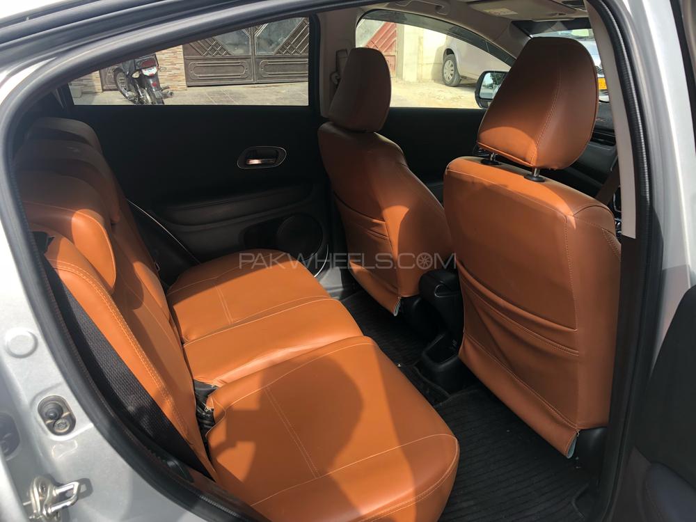 Honda Vezel 2014 for Sale in Karachi Honda Vezel 2014 for Sale in Karachi Image-8