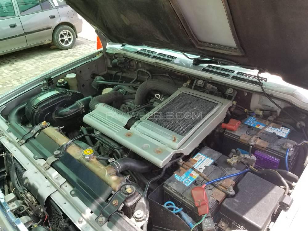 Mitsubishi Pajero 1995 for Sale in Lahore Mitsubishi Pajero 1995 for Sale in Lahore Image-14