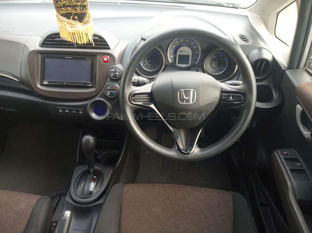 Honda Fit 2014 for Sale in Gujranwala Honda Fit 2014 for Sale in Gujranwala Image-7