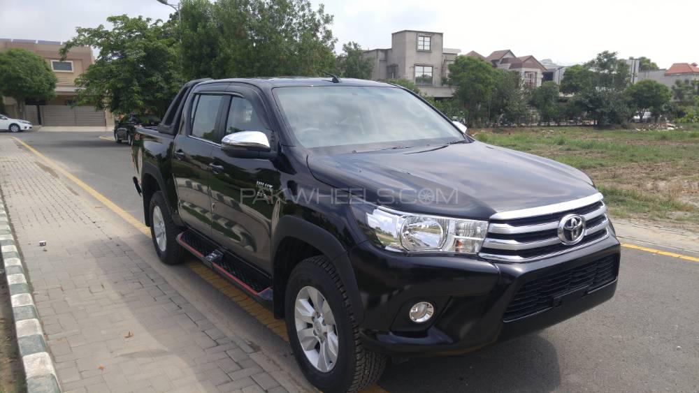 Toyota Hilux 2019 for Sale in Lahore Toyota Hilux 2019 for Sale in Lahore Image-3