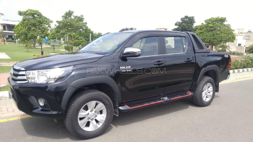 Toyota Hilux 2019 for Sale in Lahore Toyota Hilux 2019 for Sale in Lahore Image-4
