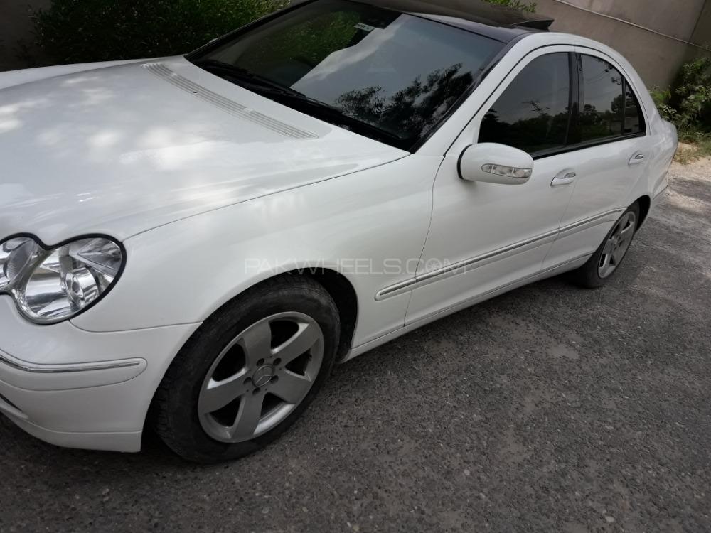 Mercedes Benz C Class 2004 for Sale in Peshawar Mercedes Benz C Class 2004 for Sale in Peshawar Image-5