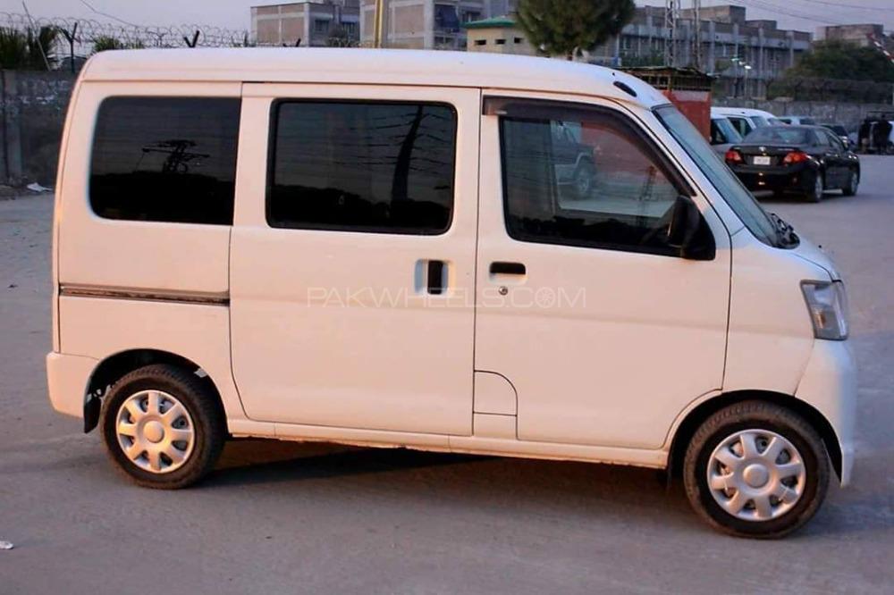 Daihatsu Hijet 2010 for Sale in Chiniot Image-1