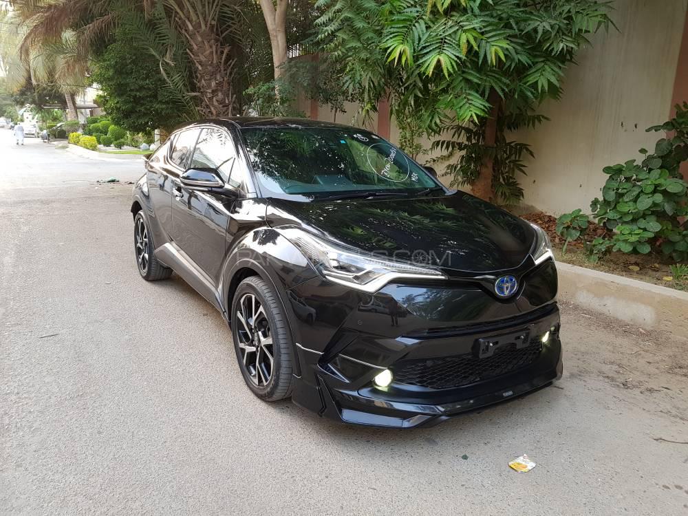 Toyota C-HR 2016 for Sale in Karachi Toyota C-HR 2016 for Sale in Karachi Image-2
