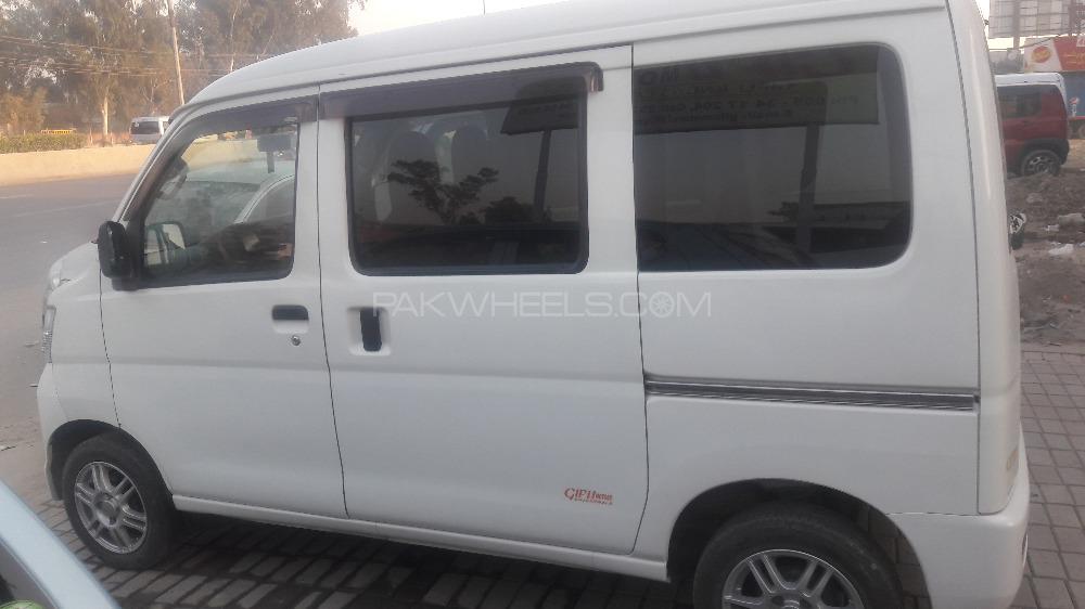 Daihatsu Hijet 2014 for Sale in Gujranwala Image-1