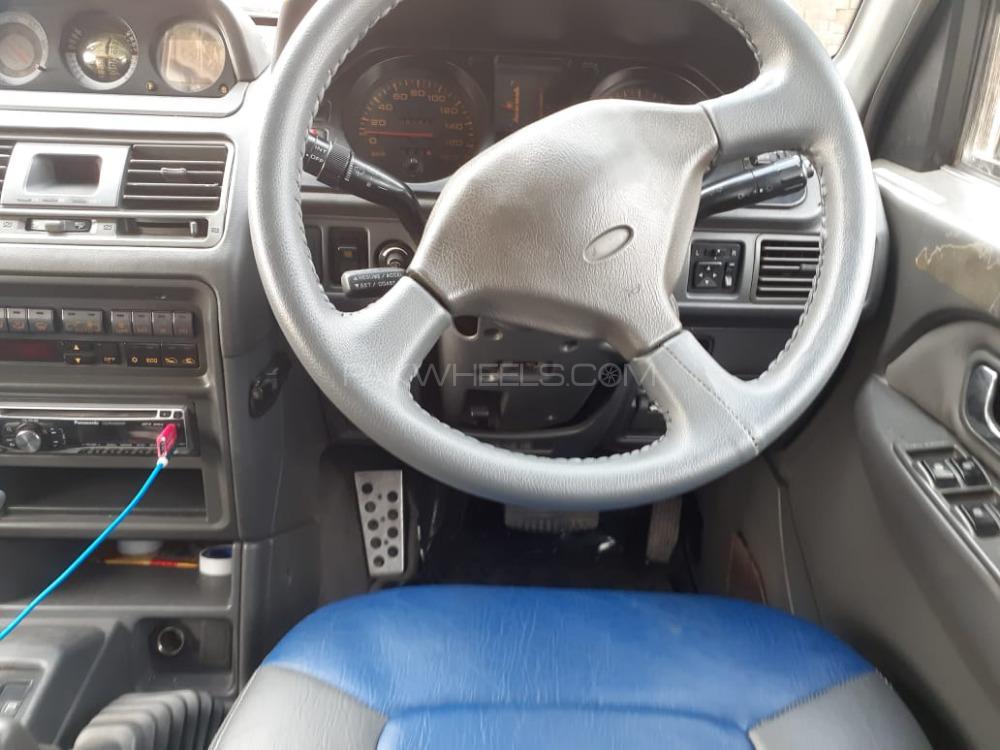 Mitsubishi Pajero 1992 for Sale in Rawalpindi Mitsubishi Pajero 1992 for Sale in Rawalpindi Image-2