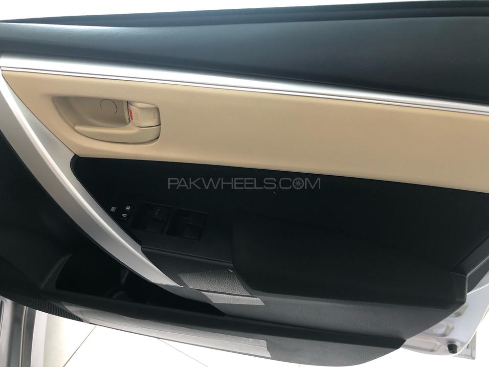 Toyota Corolla 2019 for Sale in Peshawar Toyota Corolla 2019 for Sale in Peshawar Image-8