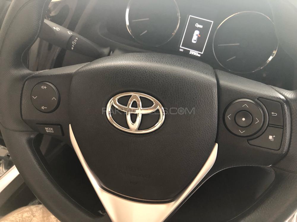 Toyota Corolla 2019 for Sale in Peshawar Toyota Corolla 2019 for Sale in Peshawar Image-11