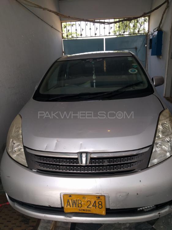 Toyota ISIS 2006 for Sale in Karachi Image-1