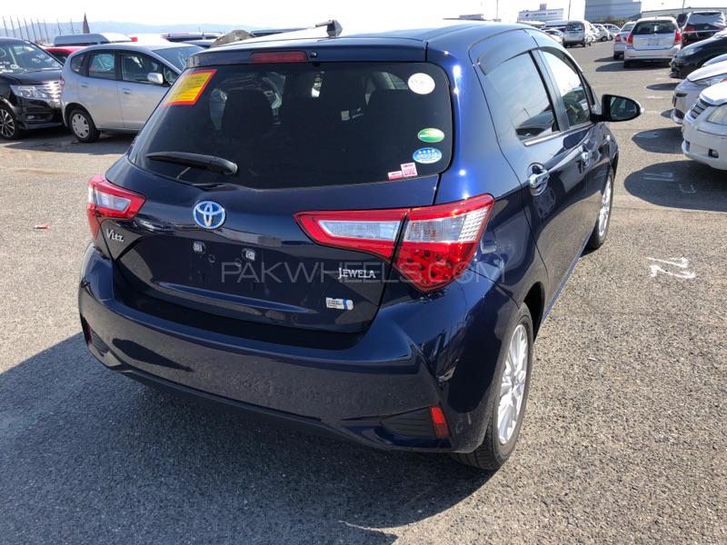 Toyota Vitz 2017 for Sale in Lahore Toyota Vitz 2017 for Sale in Lahore Image-3