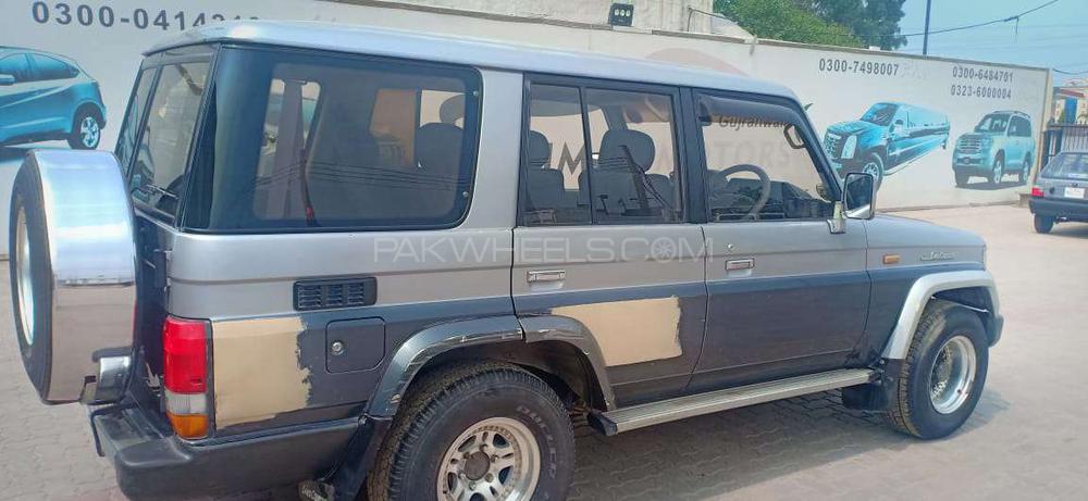 ٹویوٹا پراڈو 1991 for Sale in گجرانوالہ ٹویوٹا پراڈو 1991 for Sale in گجرانوالہ Image-2