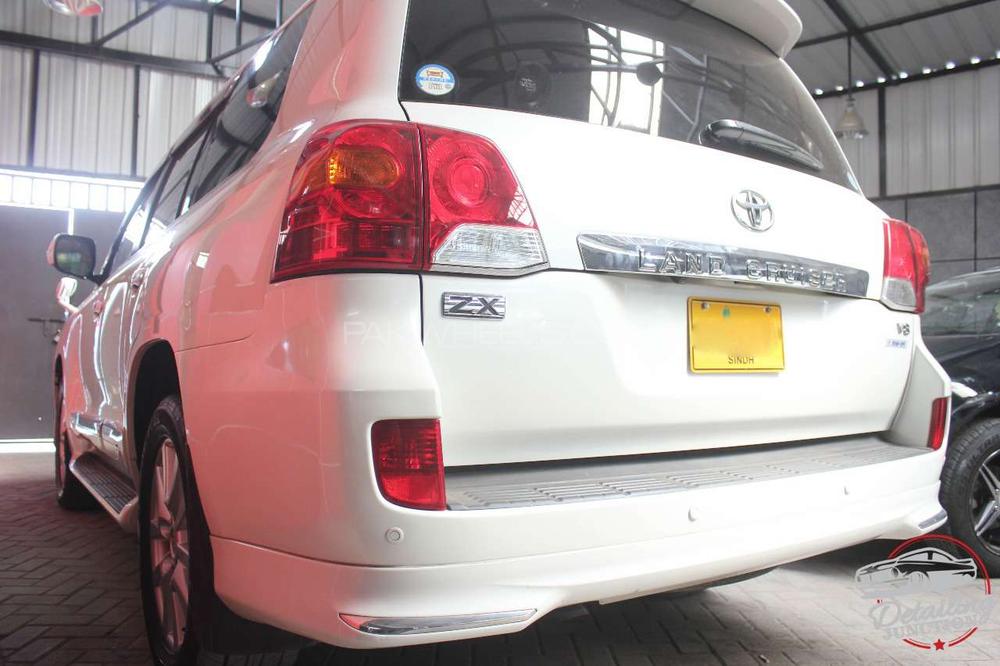 Toyota Land Cruiser 2012 for Sale in Karachi Toyota Land Cruiser 2012 for Sale in Karachi Image-10