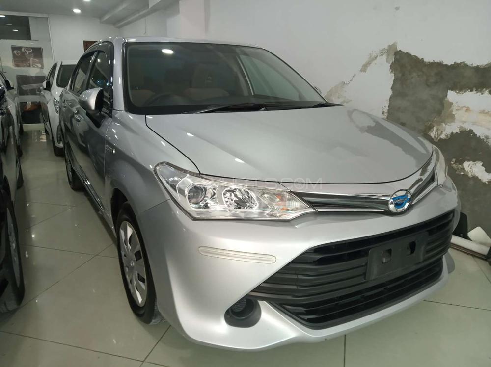 Toyota Corolla Axio 2015 for Sale in Islamabad Image-1