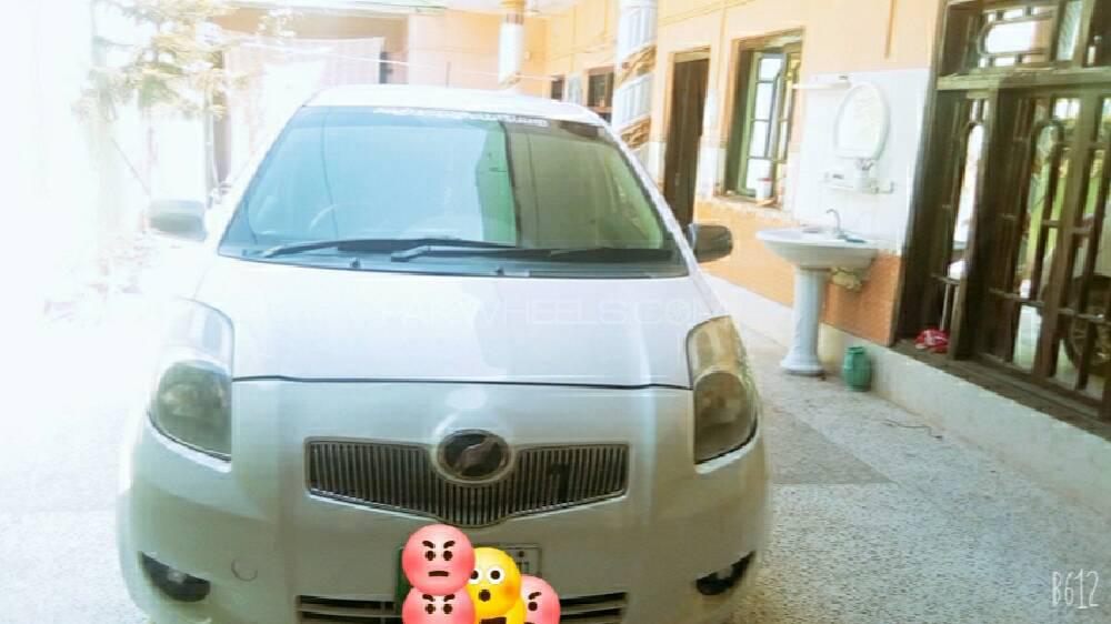 Toyota Vitz 2007 for Sale in Kohat Image-1