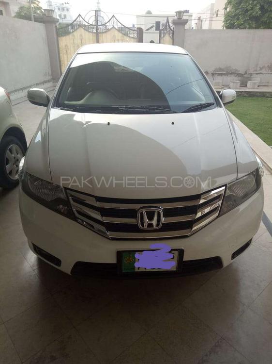 Honda City 2015 for Sale in Faisalabad Image-1