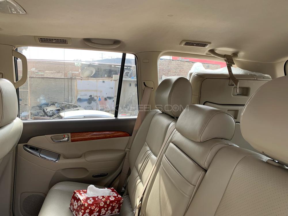 Toyota Prado 2003 for Sale in Multan Toyota Prado 2003 for Sale in Multan Image-8