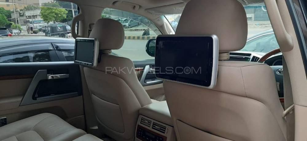 Toyota Land Cruiser 2013 for Sale in Karachi Toyota Land Cruiser 2013 for Sale in Karachi Image-8