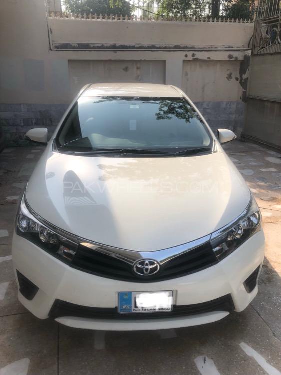 Toyota Corolla 2015 for Sale in Peshawar Image-1