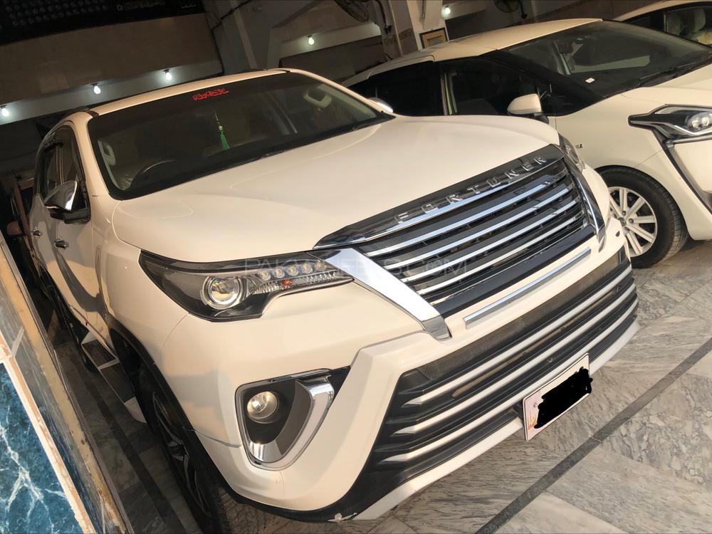 Toyota Fortuner 2017 for Sale in Gujranwala Image-1