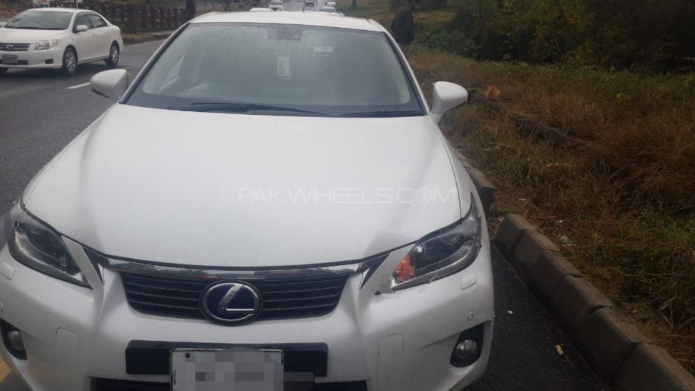 Lexus CT200h 2011 for Sale in Islamabad Image-1